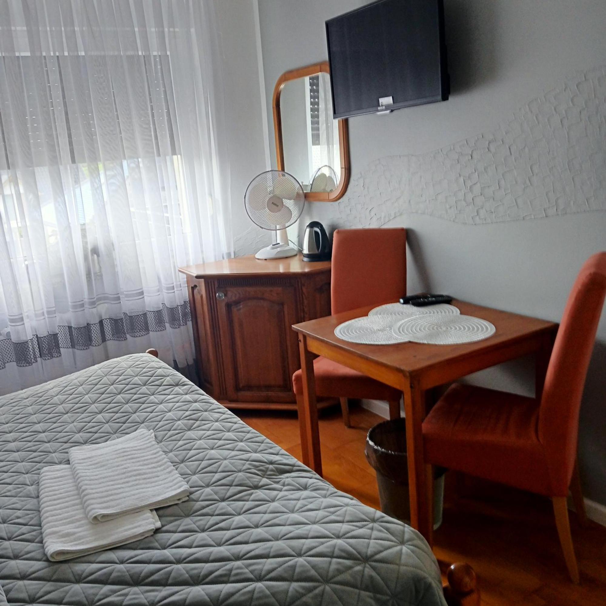 Eliza Noclegi Boleslawiec  Extérieur photo